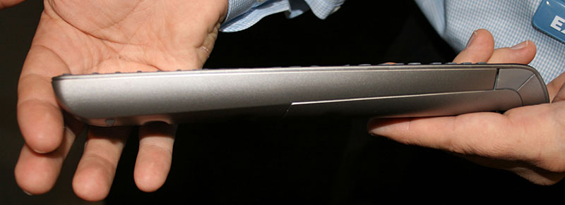 Illustration for article titled Crestron Rolls Out MLX-2 Two-Way ZigBee RF Remote